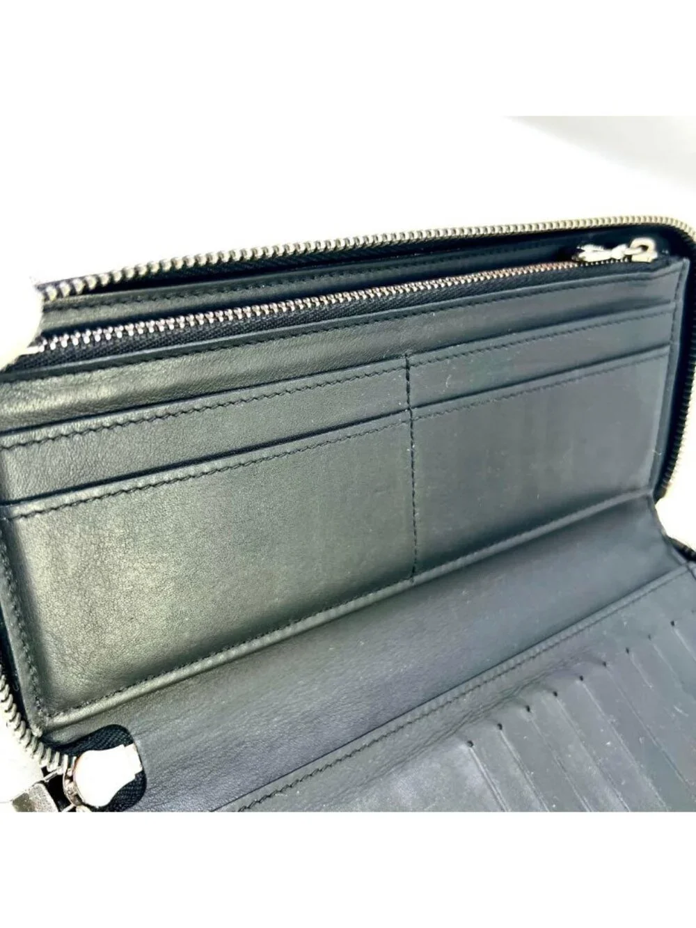 Louis Vuitton Taurillon Leather Vertical Zippy Wallet